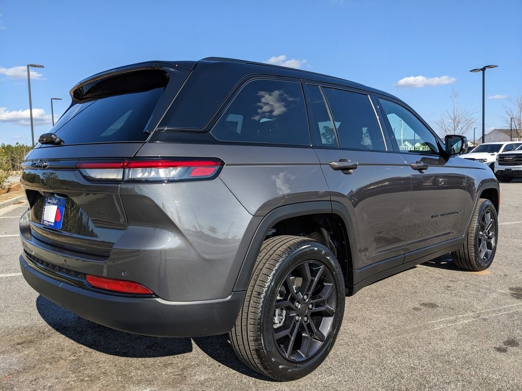 New 2025 Jeep Grand Cherokee Limited image 22