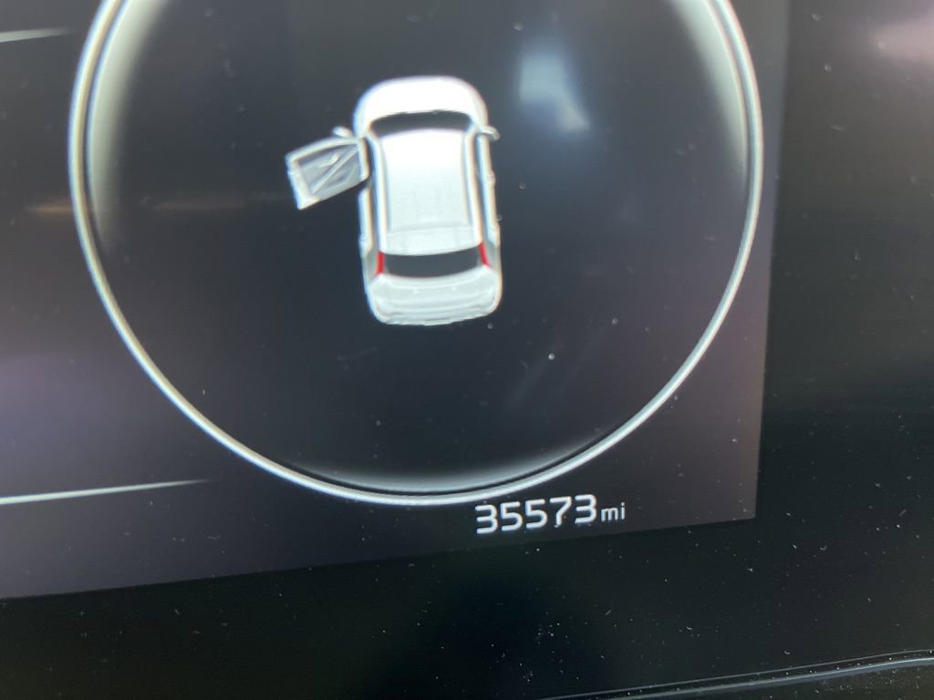 Used 2023 Kia Niro Wave w/ Wave Preserve Package image 2