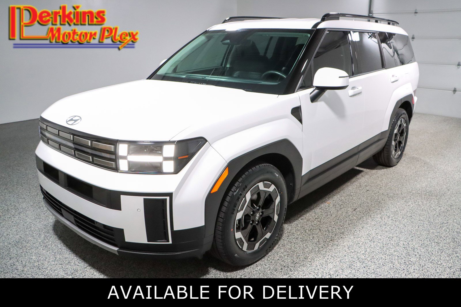 Used 2024 Hyundai Santa Fe SEL image 1