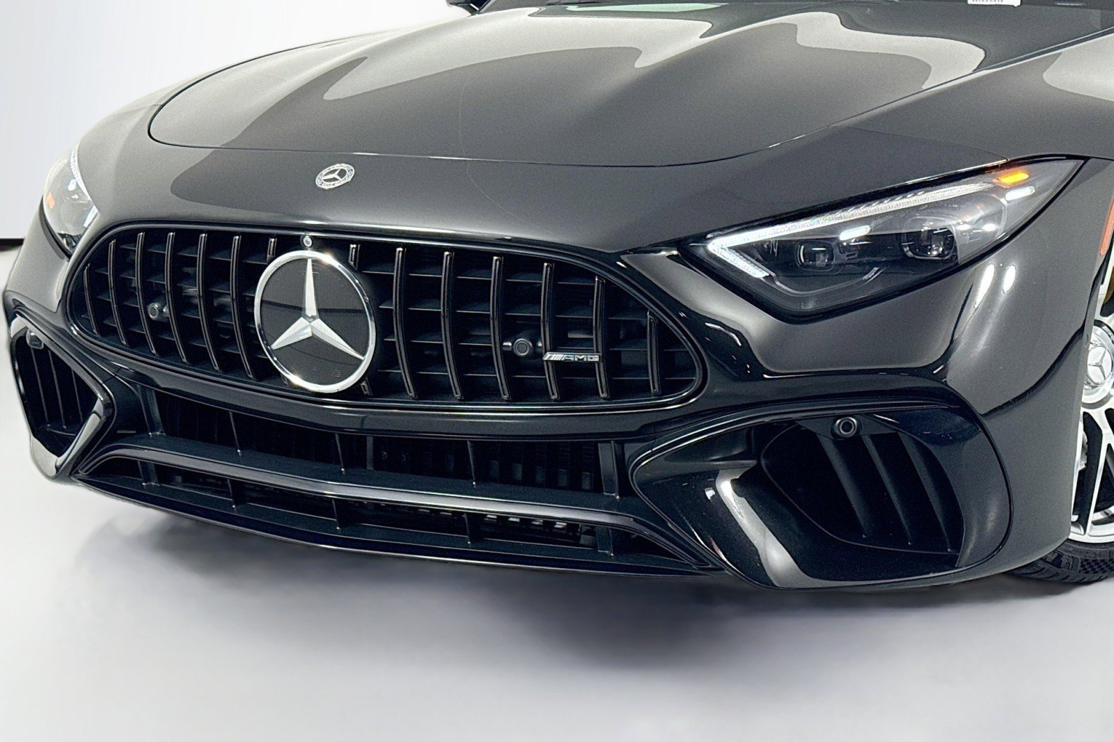 Certified 2022 Mercedes-Benz SL 63 AMG 4MATIC image 14