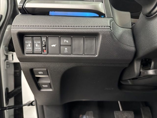 Certified 2026 Honda Odyssey Touring image 39