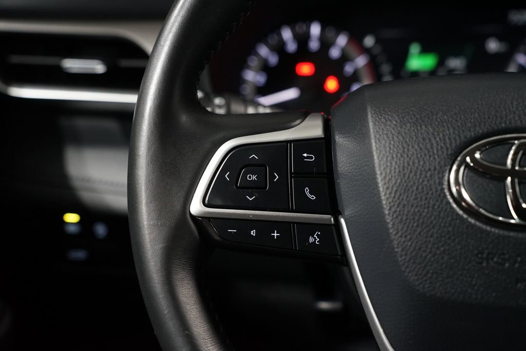 Certified 2024 Toyota Highlander LE image 14