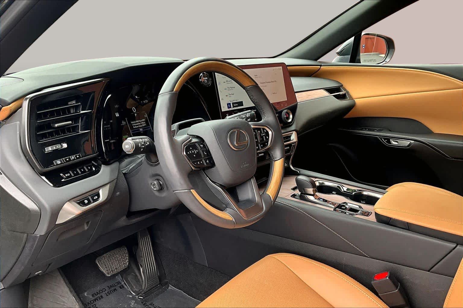 Used 2025 Lexus RX 350h w/ Convenience Package AWD/4WD image 18