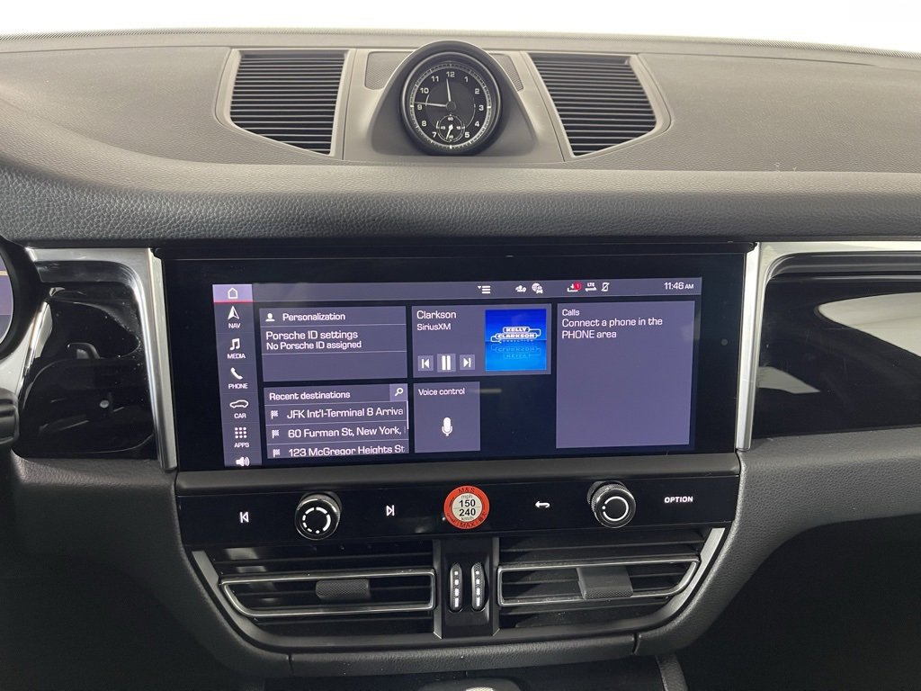 Certified 2025 Porsche Macan image 29