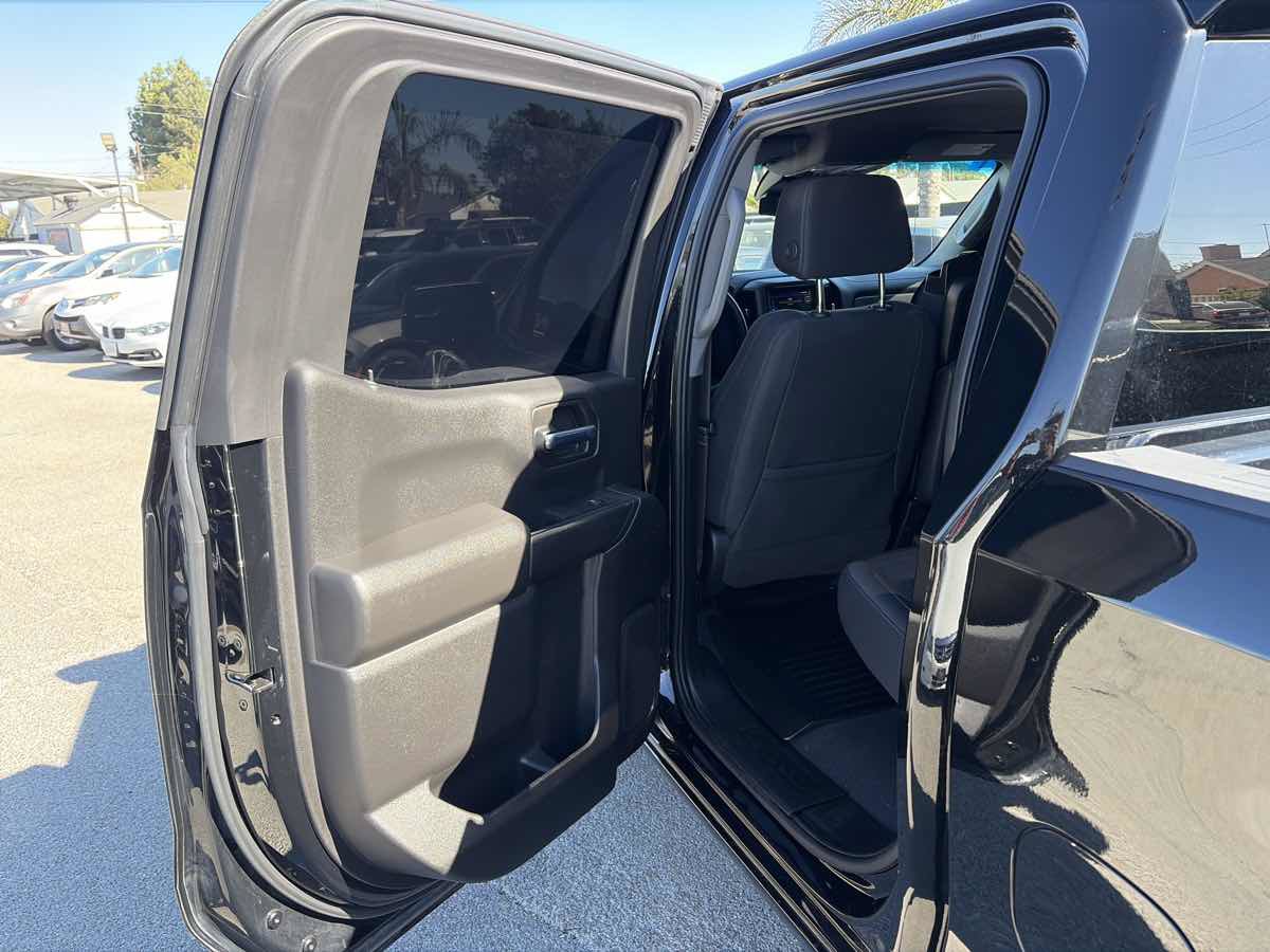 Used 2022 Chevrolet Silverado 1500 Custom w/ LPO, Dark Essentials Package RWD image 12