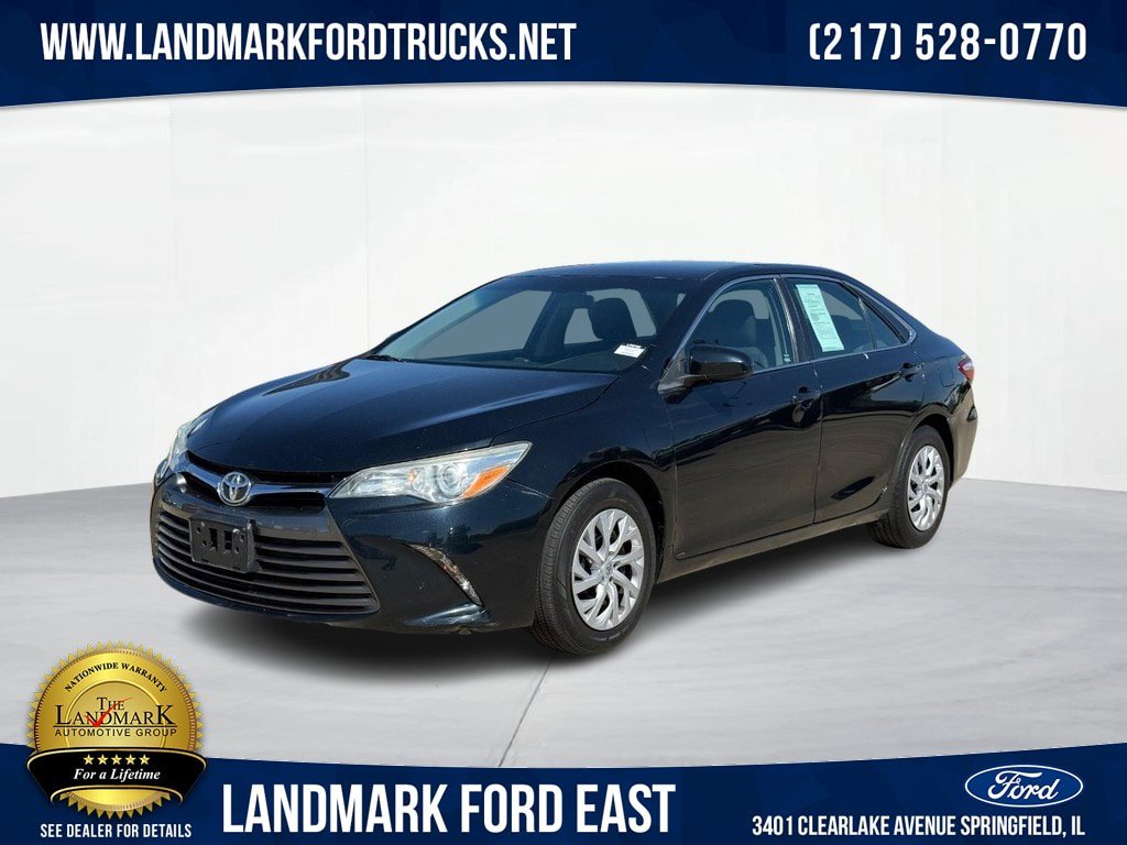 Used 2015 Toyota Camry LE FWD image 1