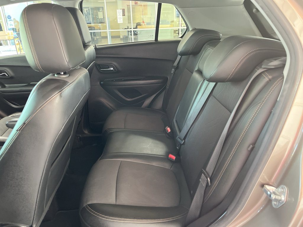 Used 2021 Chevrolet Trax LT image 14