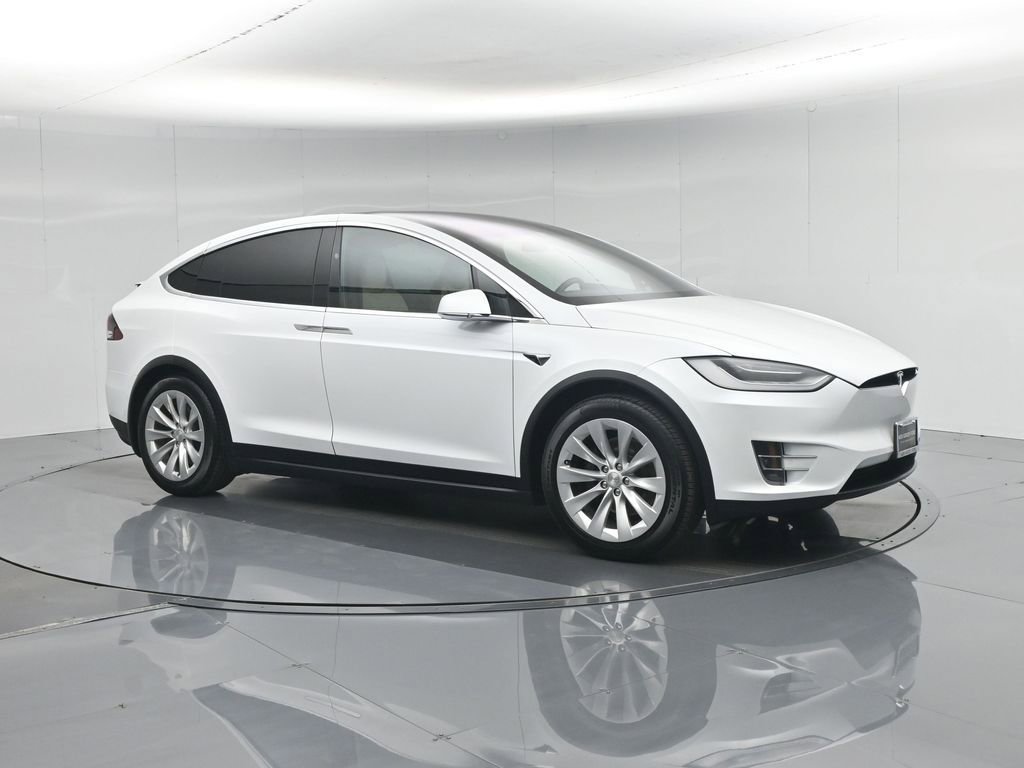 Used 2020 Tesla Model X Long Range image 5