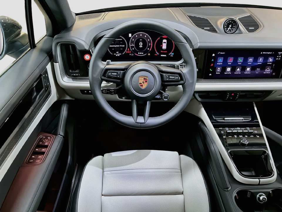 New 2026 Porsche Cayenne AWD/4WD image 25