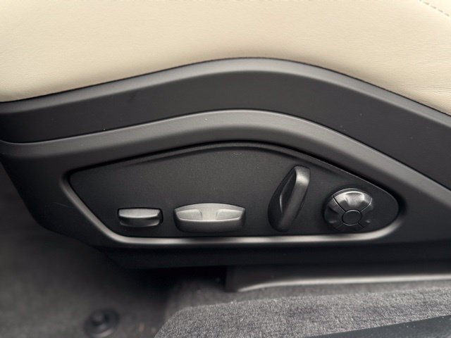 New 2026 Porsche Panamera 4 AWD/4WD image 16