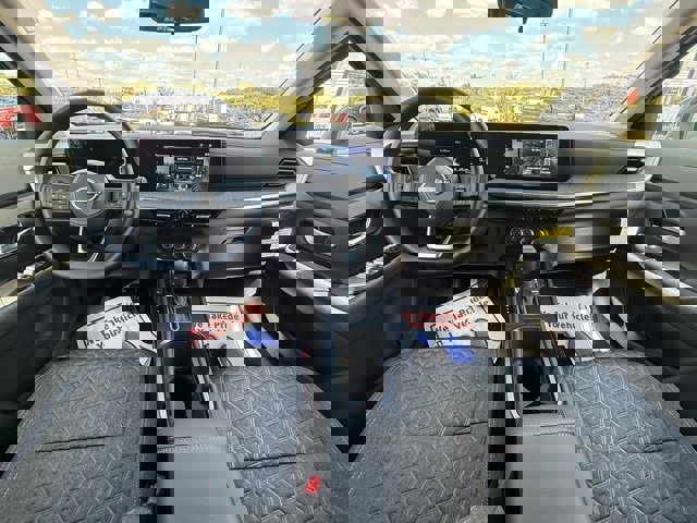 New 2025 Nissan Kicks SV image 17