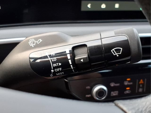 Used 2025 Kia K5 LXS FWD image 31
