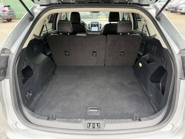 Used 2024 Ford Edge SEL AWD/4WD image 12