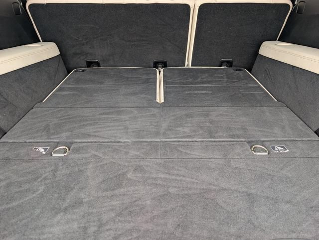 Used 2015 Mercedes-Benz GL 63 AMG 4MATIC image 25