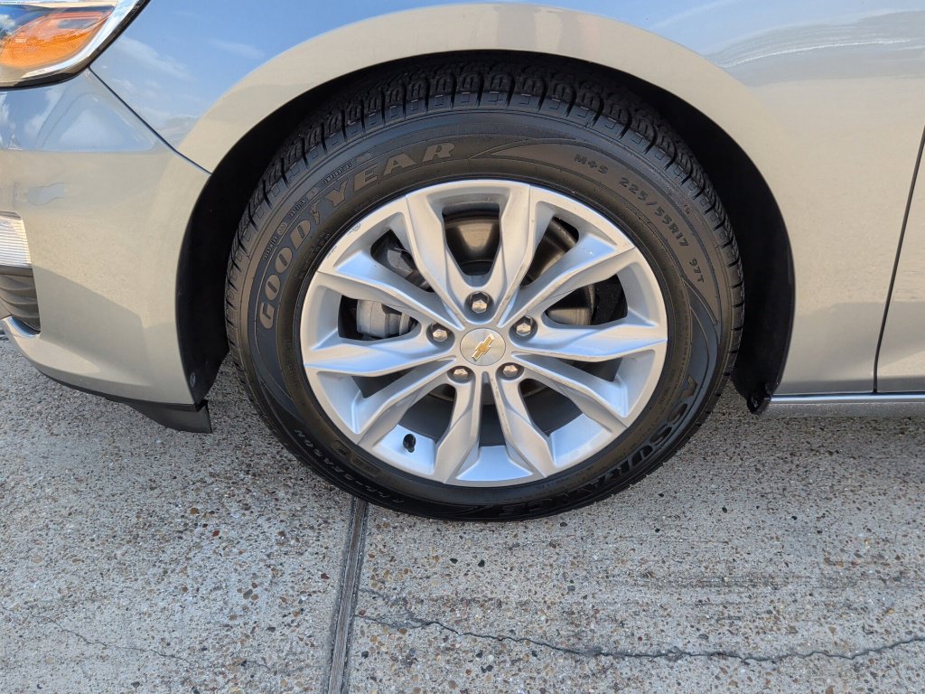 Used 2025 Chevrolet Malibu LT FWD image 42