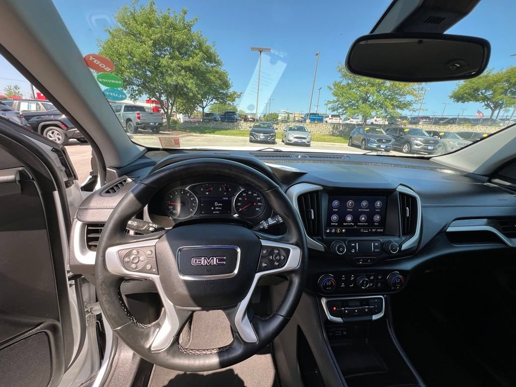 Used 2024 GMC Terrain SLT AWD/4WD image 39