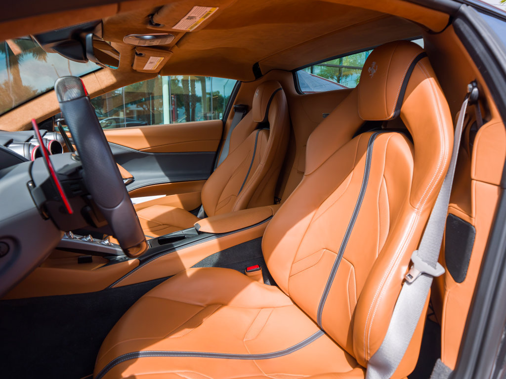 Used 2021 Ferrari 812 GTS RWD image 12