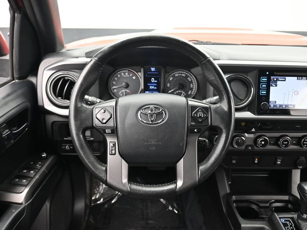 Used 2016 Toyota Tacoma TRD Sport w/ Towing Package AWD/4WD image 29