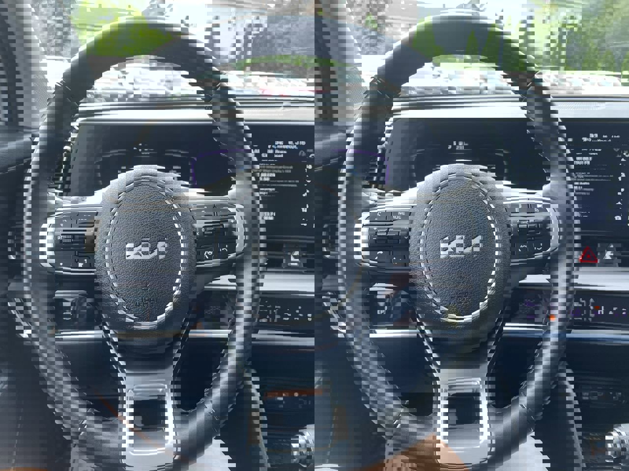 Used 2023 Kia Sportage EX image 17