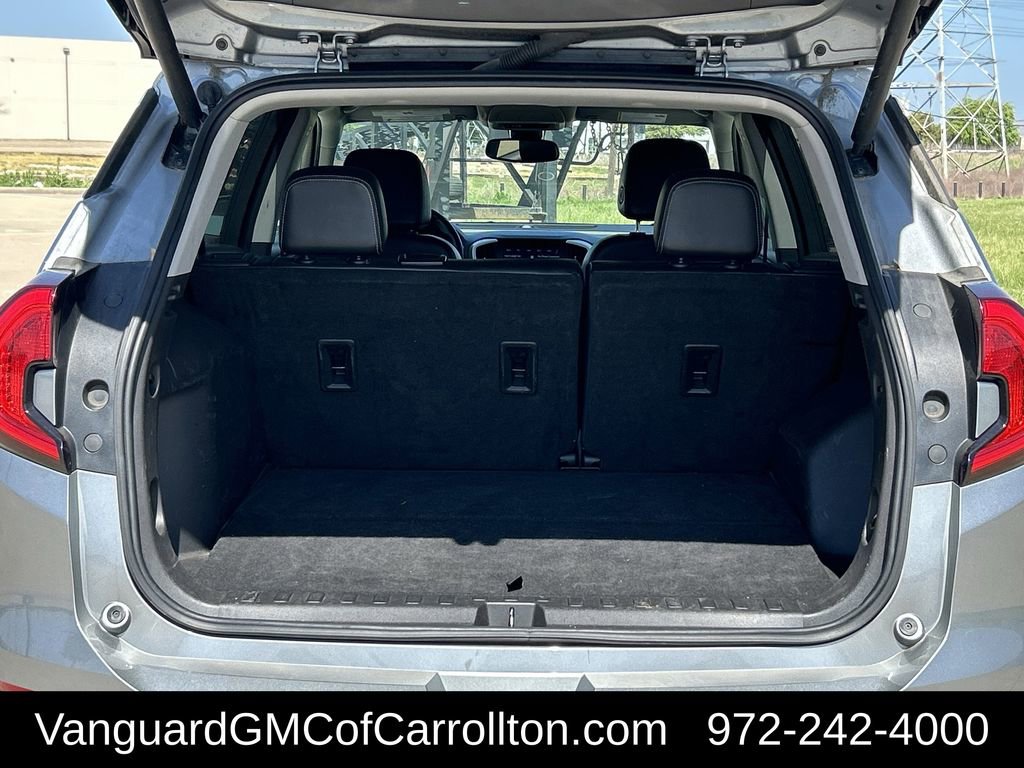 Used 2023 GMC Terrain SLT image 31