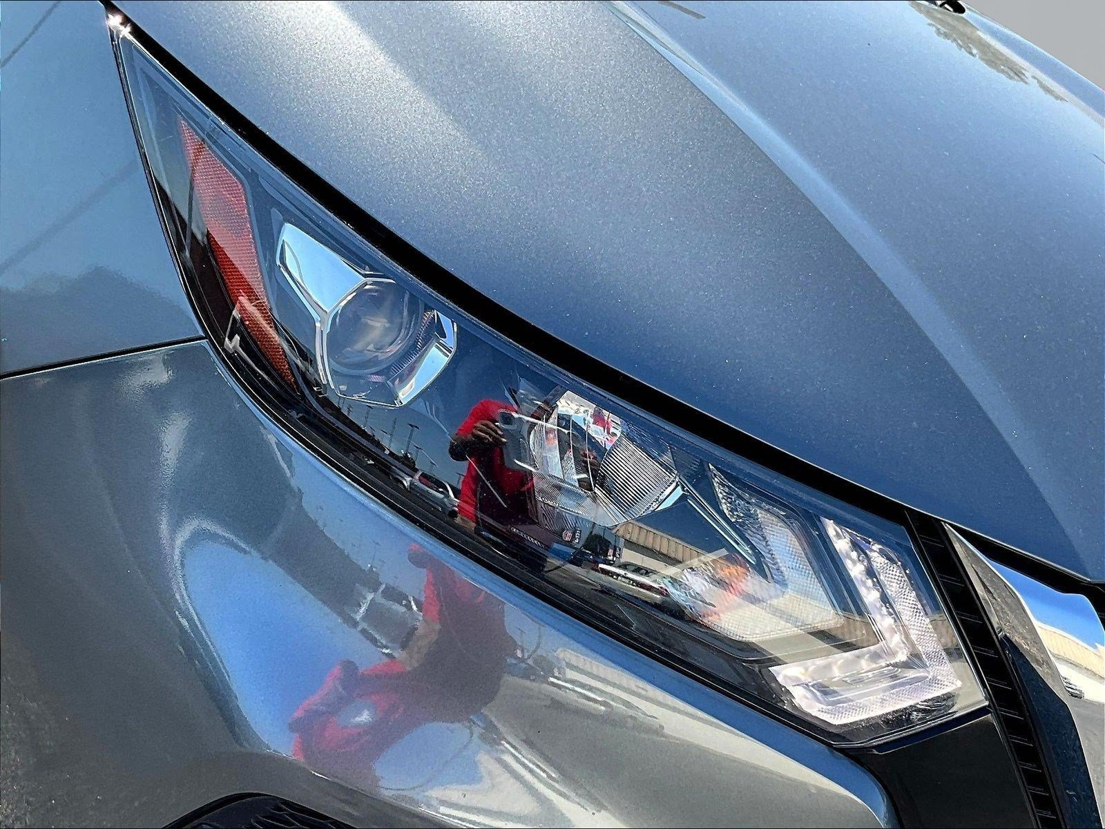 Used 2021 Nissan Rogue Sport SV AWD/4WD image 31