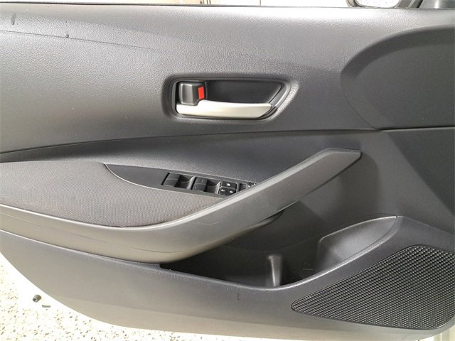 Used 2020 Toyota Corolla LE image 21