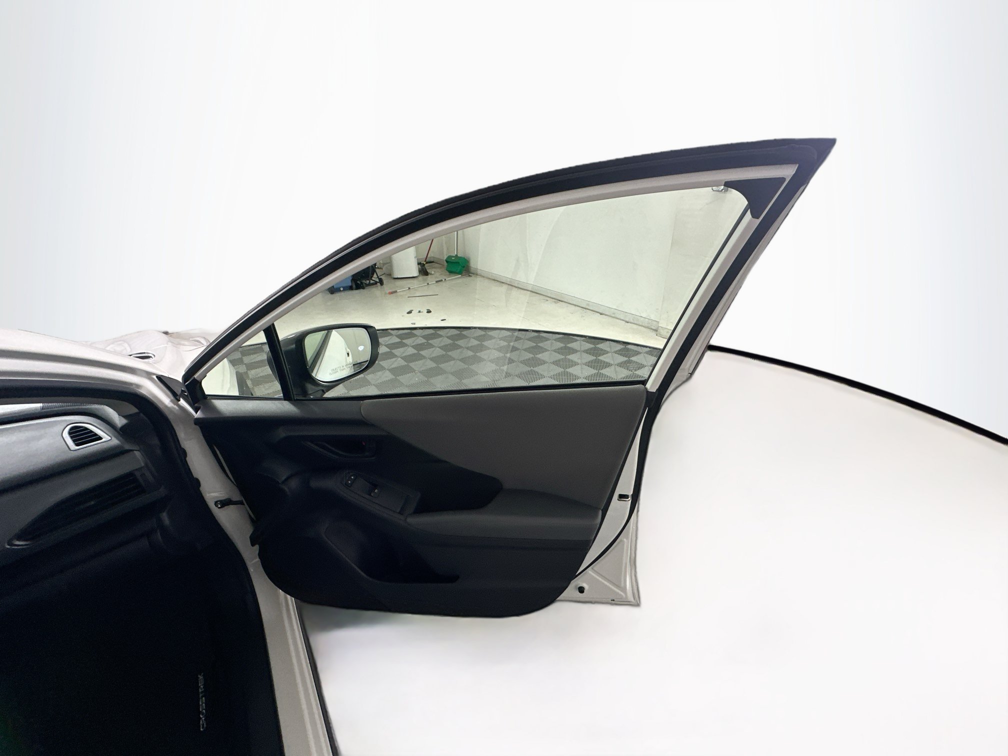 Used 2024 Subaru Crosstrek 2.0i Premium w/ Crosstrek Mirror Package AWD/4WD image 30