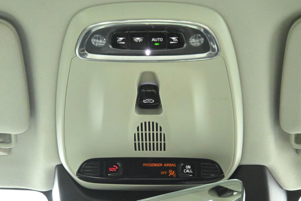 Used 2018 Volvo S90 T5 Momentum w/ Convenience Package image 22