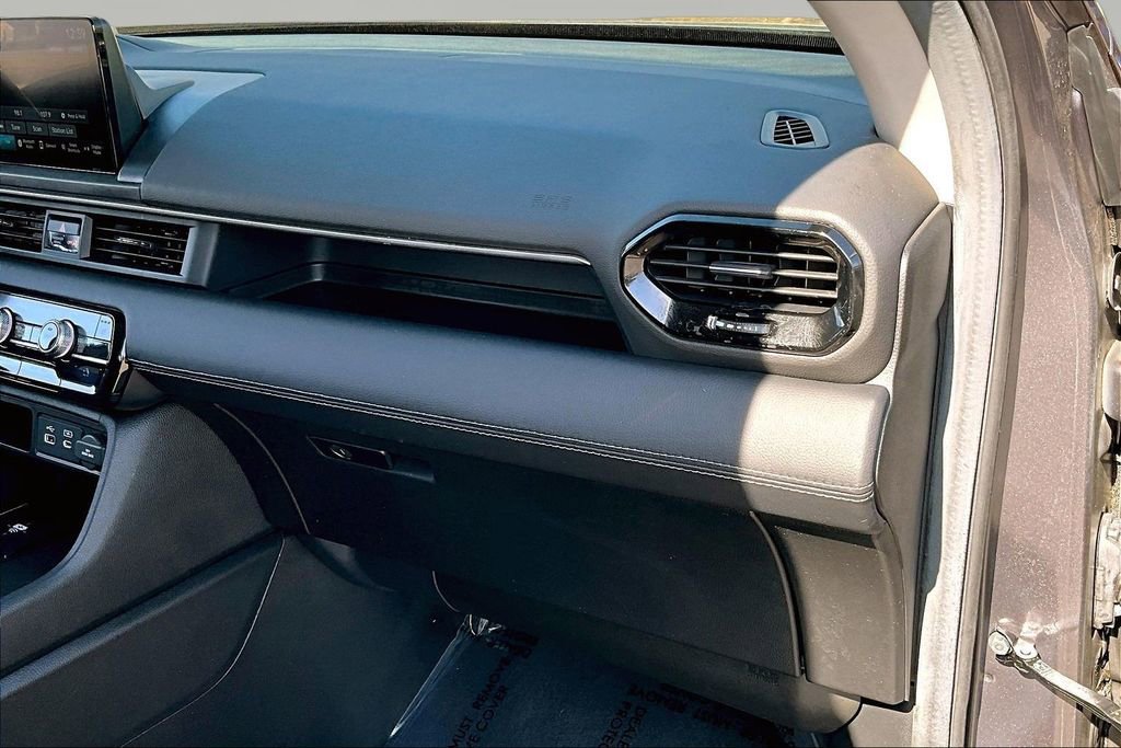 Used 2025 Honda Pilot EX-L image 21