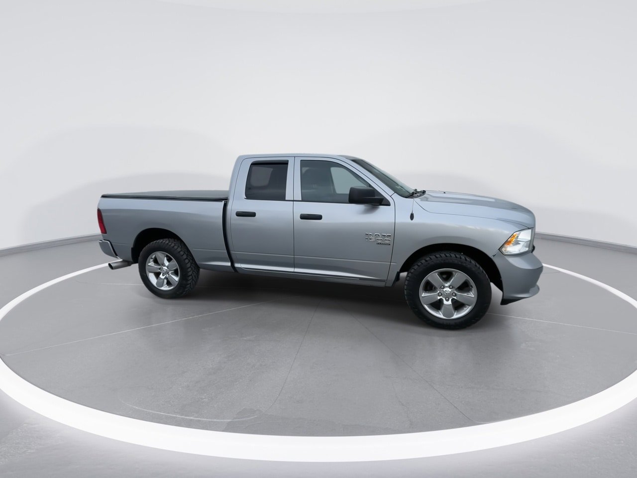Used 2019 RAM 1500 Express w/ Express Value Package AWD/4WD image 23