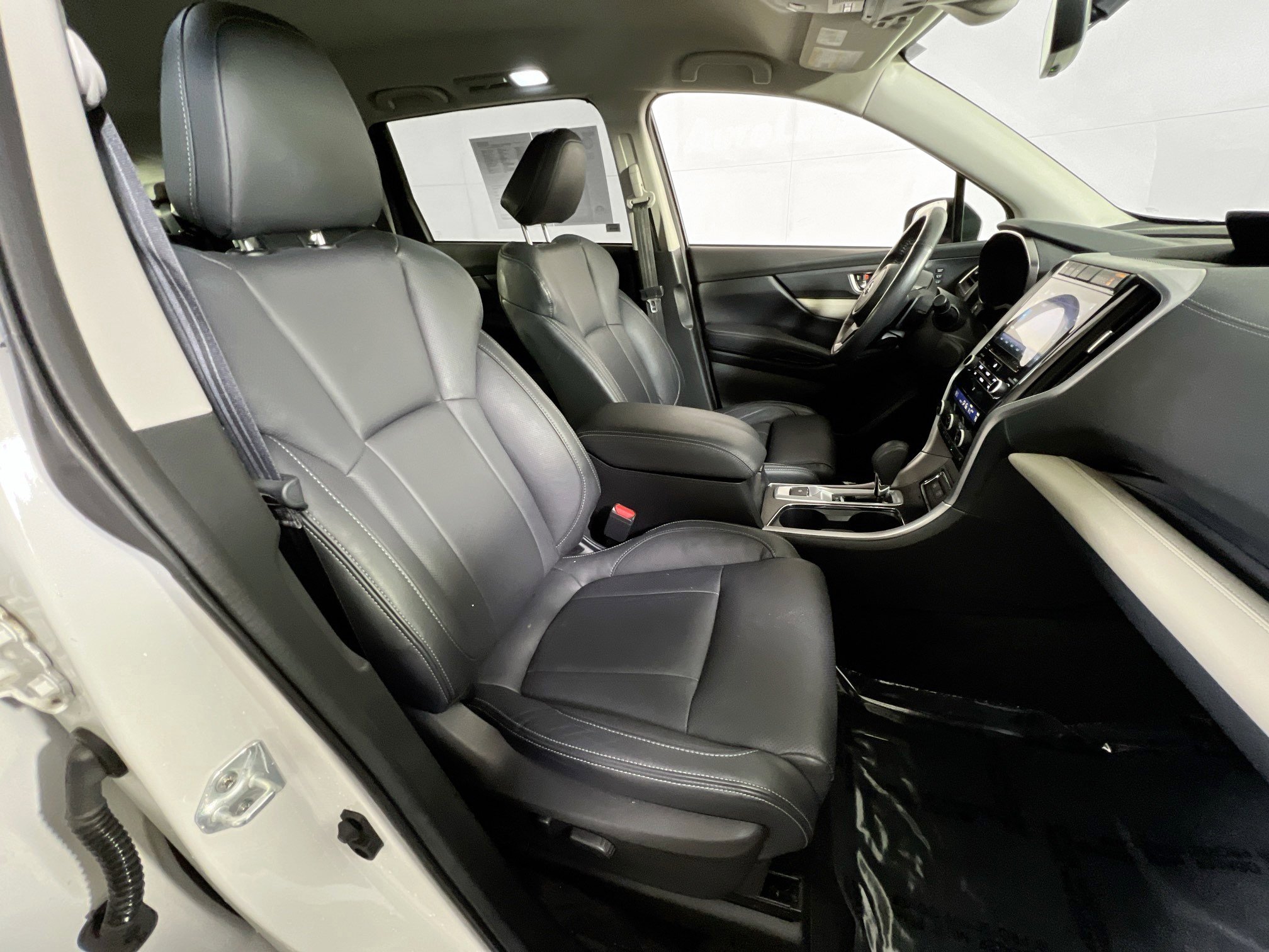 Used 2022 Subaru Ascent Limited image 28