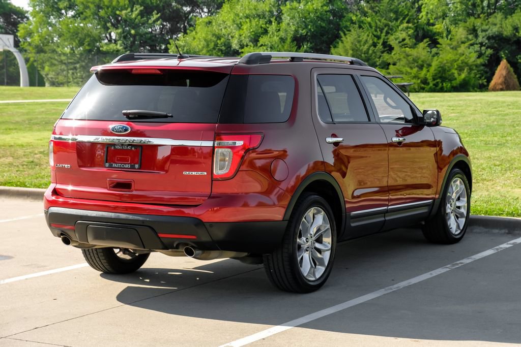Used 2014 Ford Explorer Limited w/ Equipment Group 302A FWD image 12