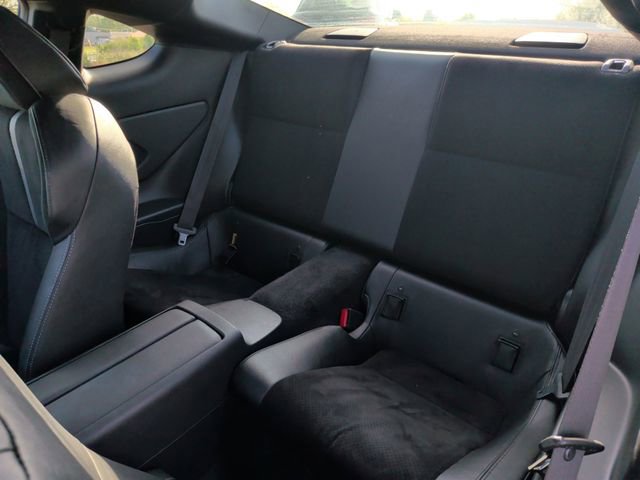 Used 2025 Toyota GR86 Premium w/ Performance Package image 25