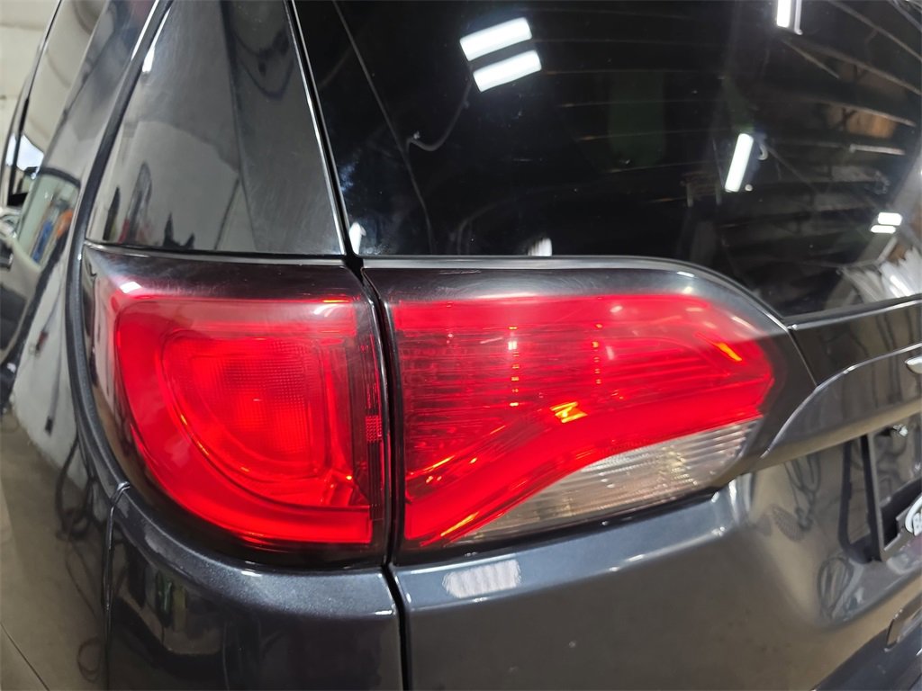 Used 2020 Chrysler Pacifica Limited image 34