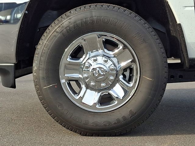 Used 2024 RAM 2500 Tradesman w/ Chrome Appearance Group image 8