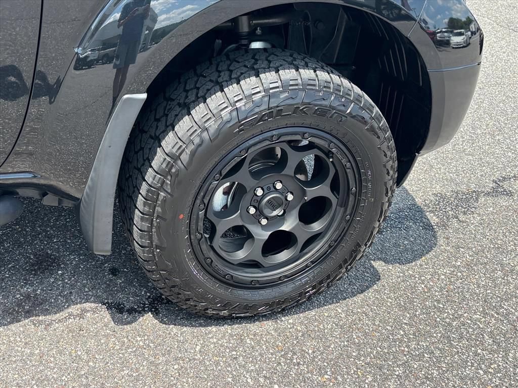 Used 2021 Nissan Frontier SV AWD/4WD image 28