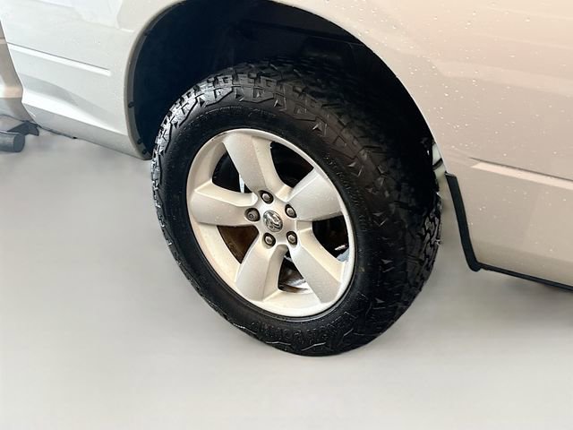 Used 2014 RAM 1500 Express AWD/4WD image 29