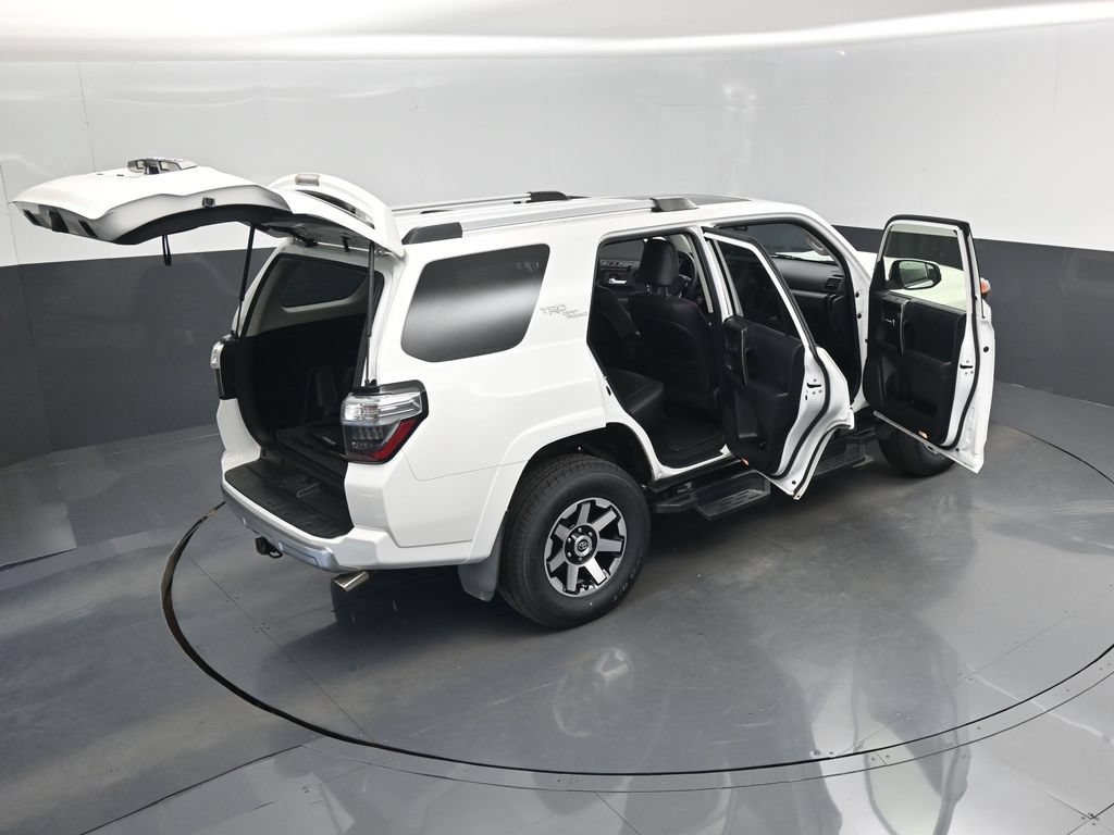 Used 2018 Toyota 4Runner TRD Off-Road Premium AWD/4WD image 29