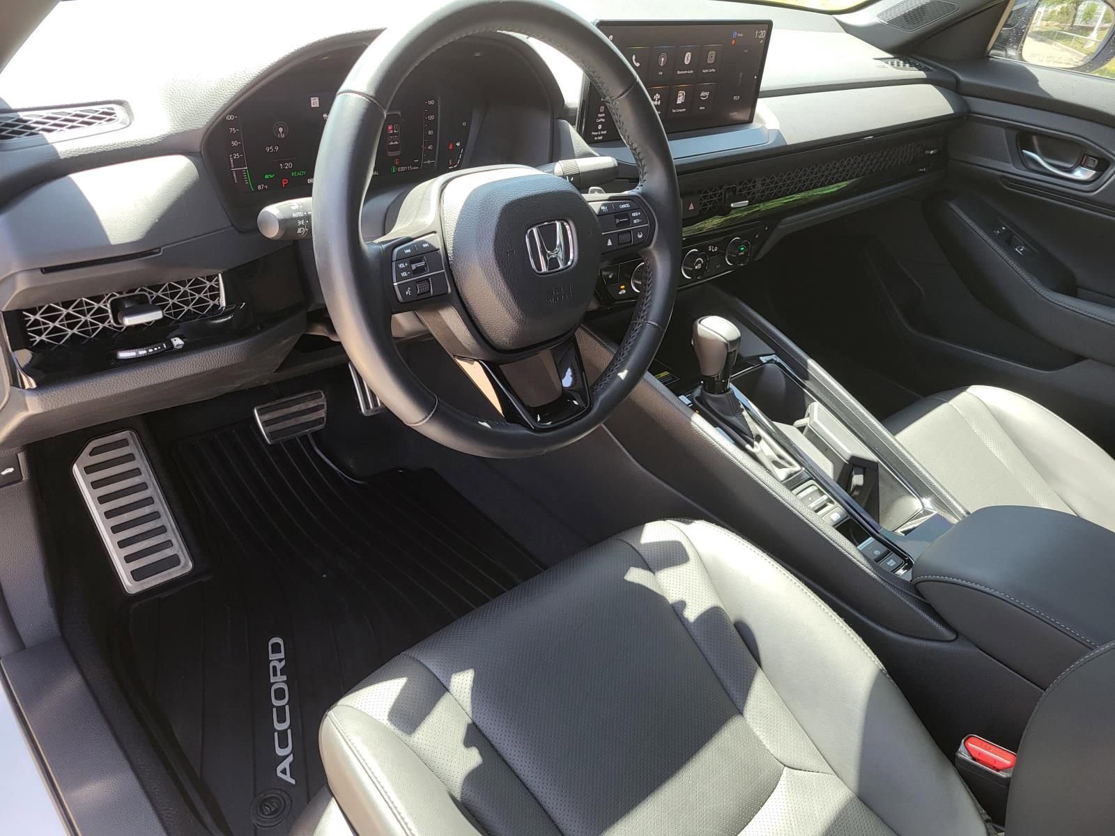 Used 2025 Honda Accord Sport image 24