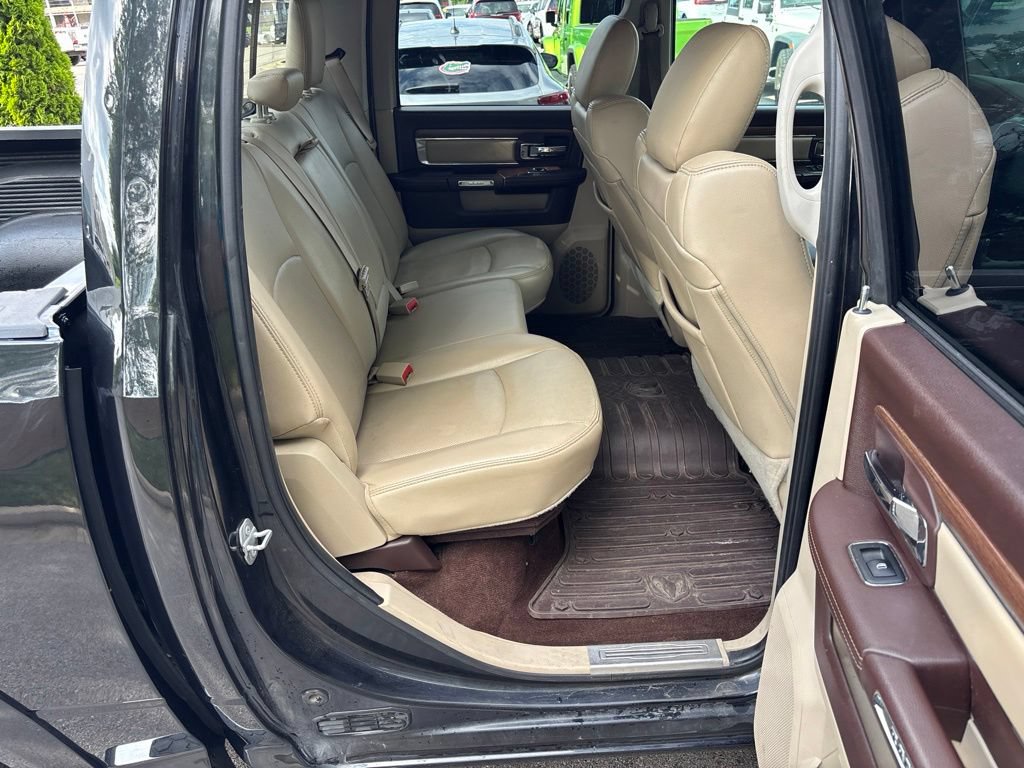 Used 2016 RAM 1500 Laramie w/ Convenience Group AWD/4WD image 10
