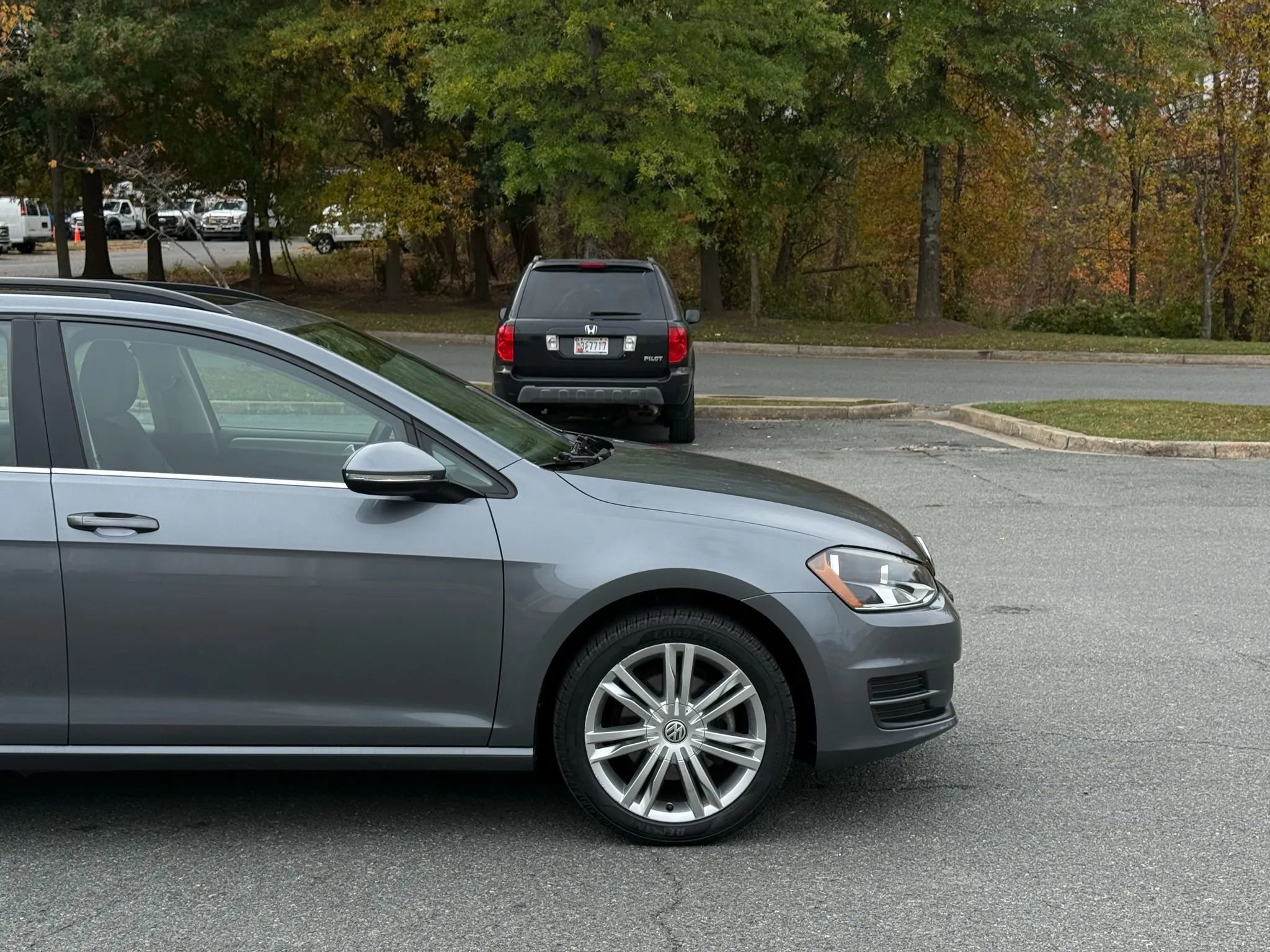 Used 2016 Volkswagen Golf Limited Edition image 18