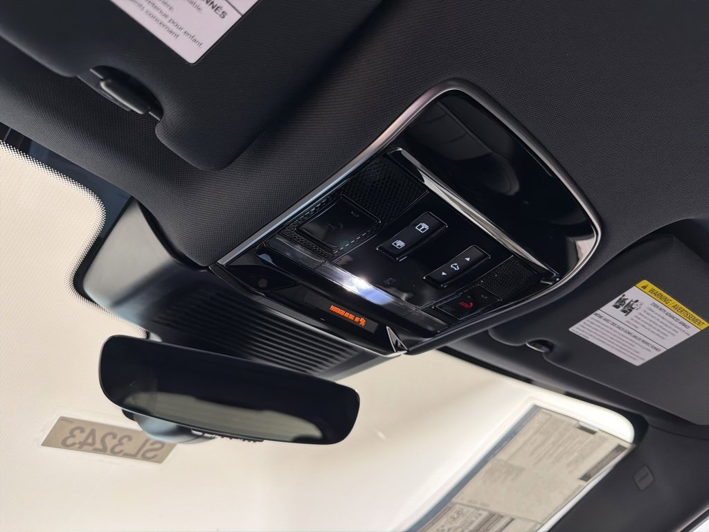 New 2025 Land Rover Range Rover Sport Dynamic SE image 18