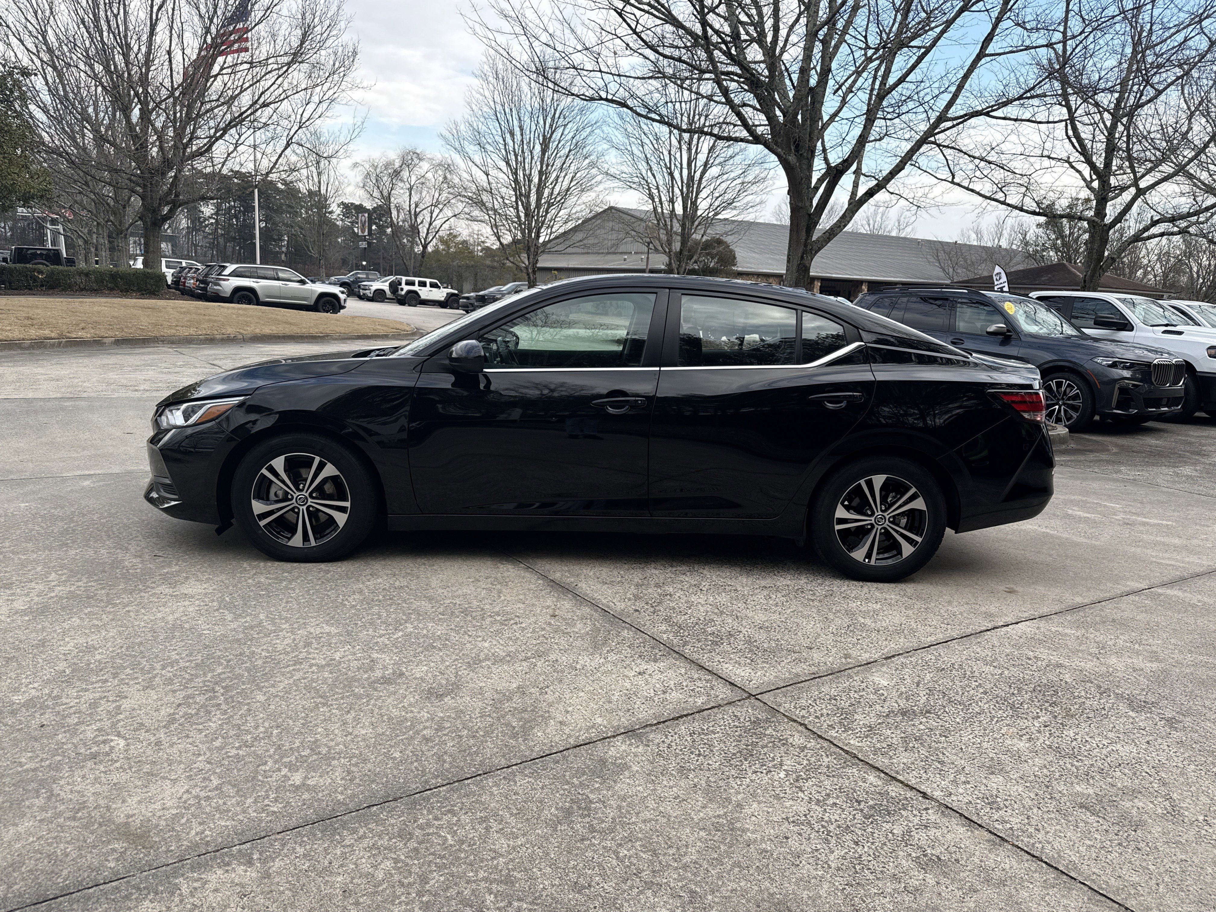 Used 2022 Nissan Sentra SV image 4
