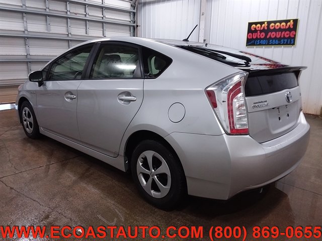Used 2015 Toyota Prius Two FWD image 6