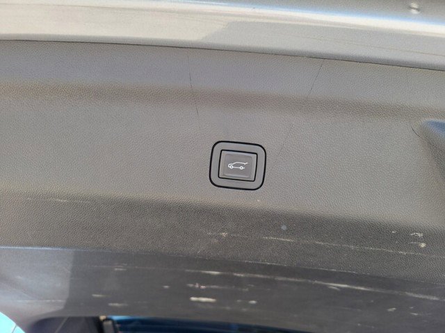 Used 2023 Chevrolet Tahoe RST image 8