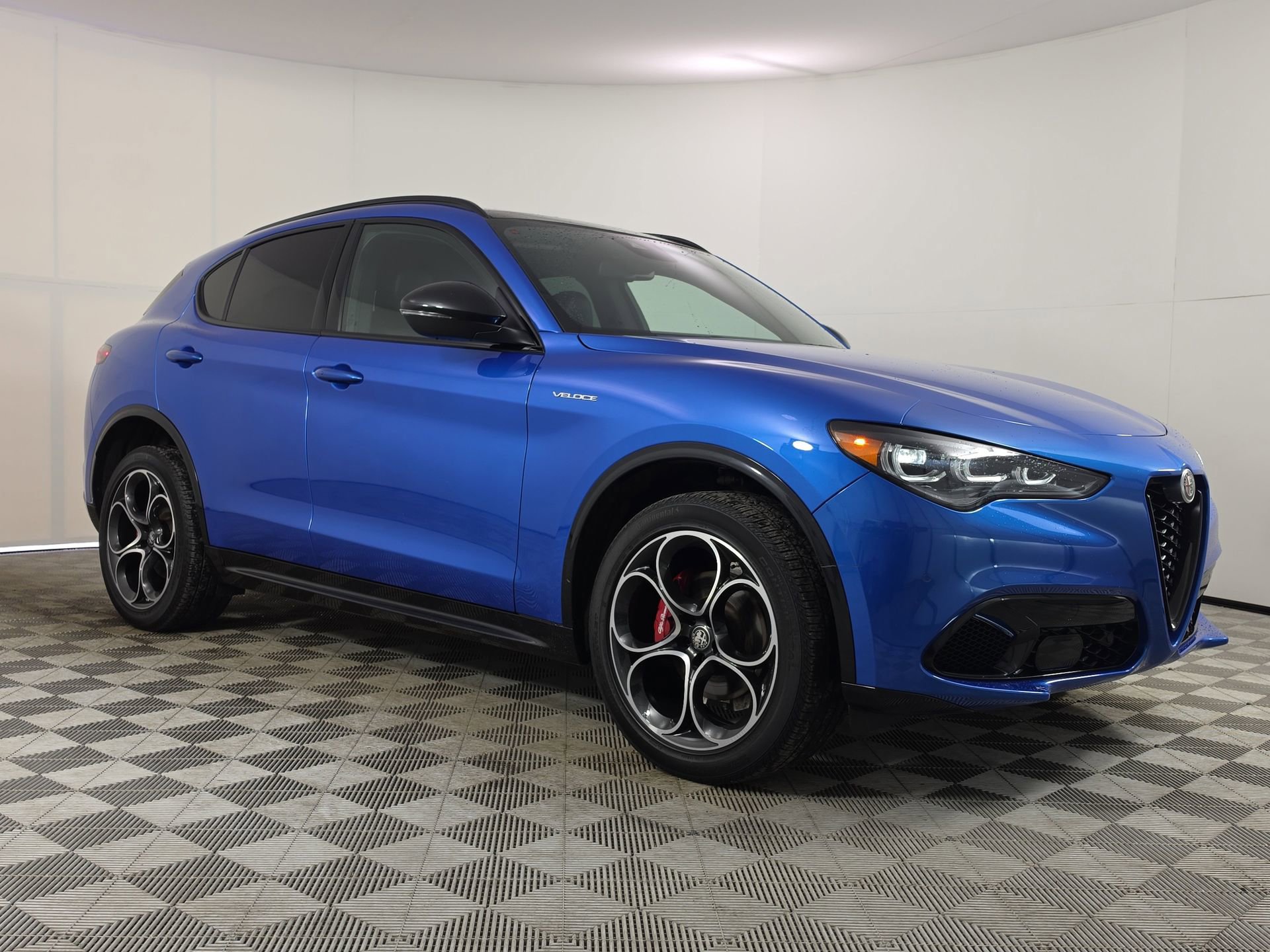 Used 2024 Alfa Romeo Stelvio Veloce
