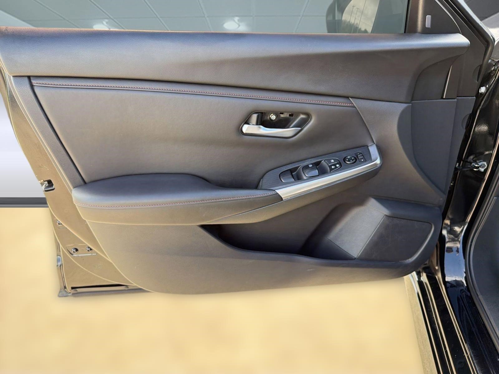 Used 2023 Nissan Sentra SR w/ Midnight Edition Package image 13