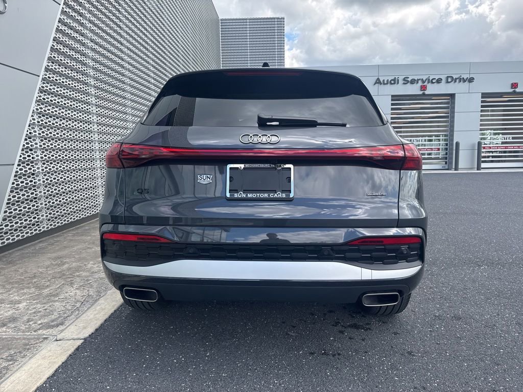 Used 2025 Audi Q5 Premium Plus w/ Premium Plus AWD/4WD image 14