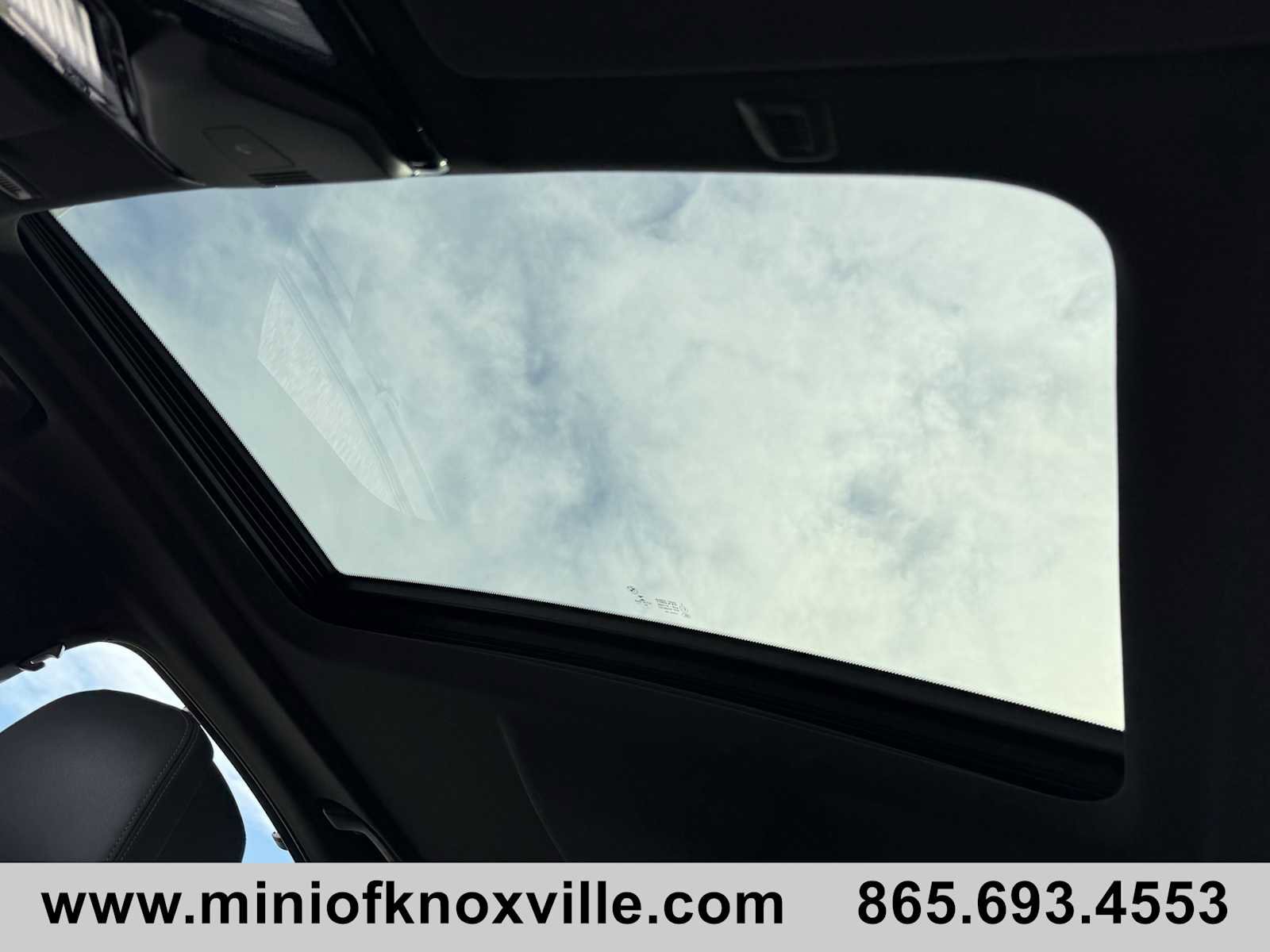 Used 2023 BMW M550i xDrive M550i xDrive w/ Executive Package image 27