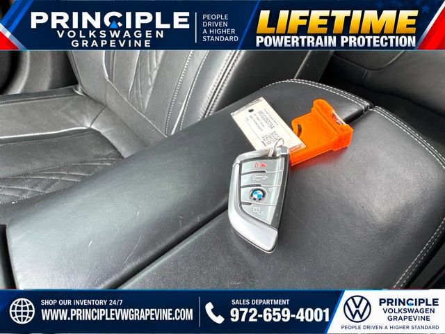 Used 2021 BMW 740i w/ Premium Package RWD image 30